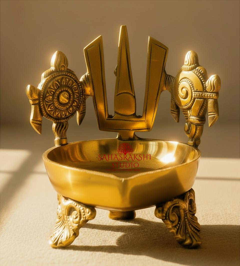 Govinda Namam Diya| Shanku Chakra Nama Deepam | Vishnu Villakku Deepam - Pure Brass Premium