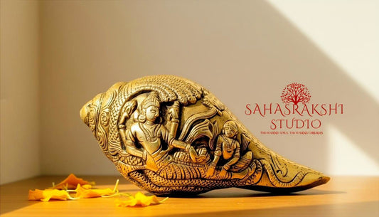 Sri Vishnu with Maa Lakshmi - Brass Sankh